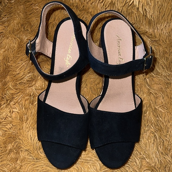 AE American Eagle sandal chunk 4” heel and platform foot - Picture 4 of 6